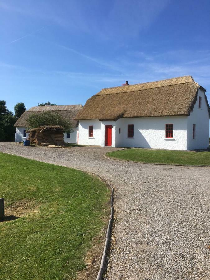 Dunguaire Thatched Cottages Galway Exterior foto